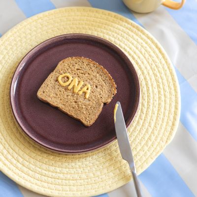 Plate 22cm raspberry Duna