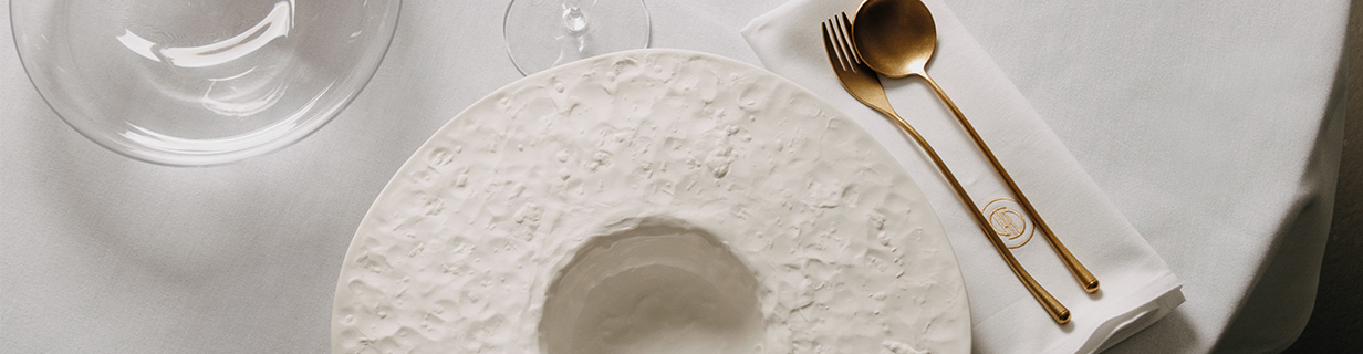 So wählen Sie das Geschirr für ein gehobenes Restaurantkonzept aus
